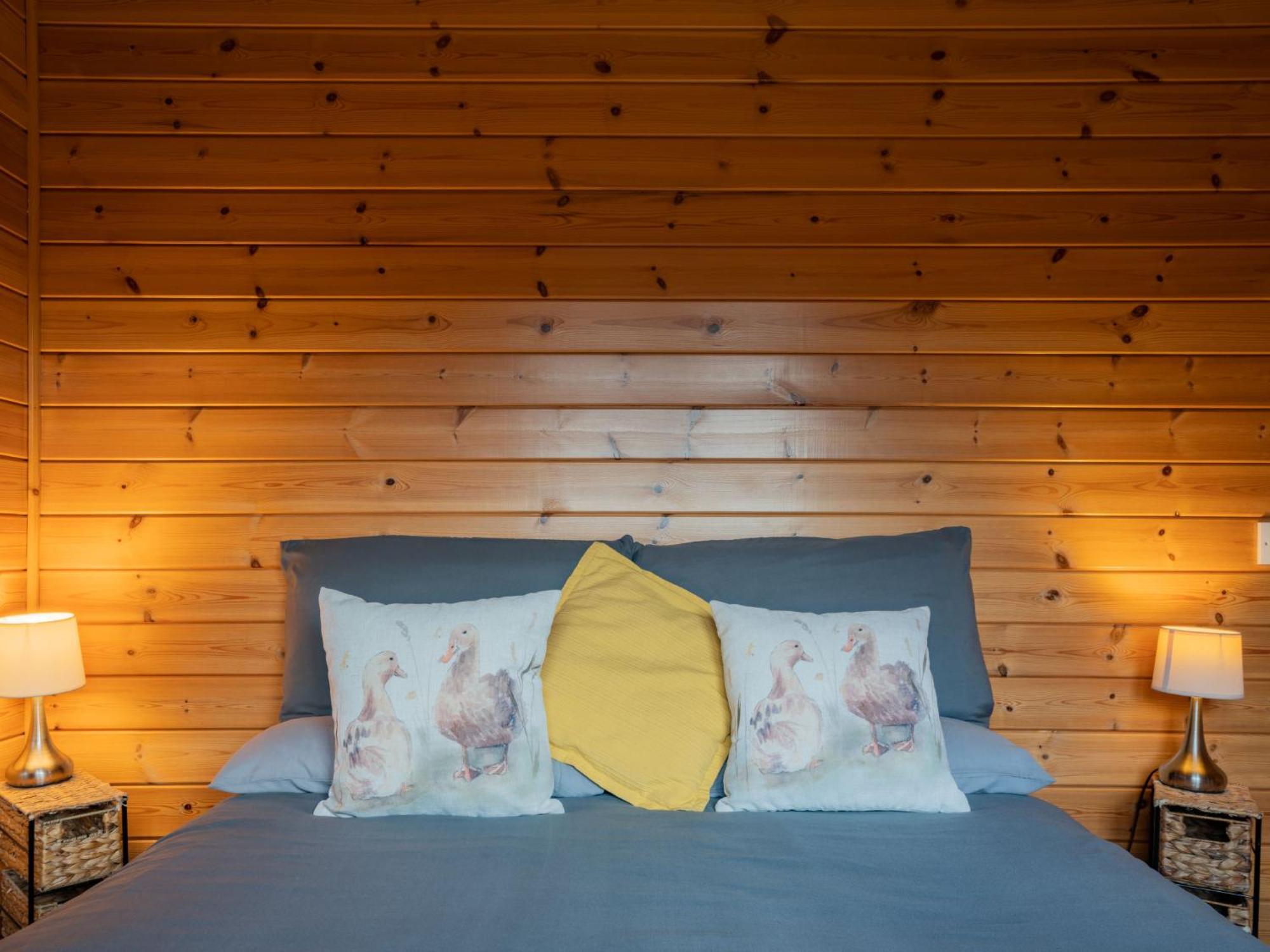 Chalet Loch Leven Lodge 10 By Interhome Kinross Exteriér fotografie